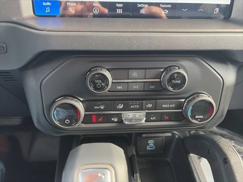 New 2025 Ford Bronco Big Bend w/ Black Diamond Package image 23