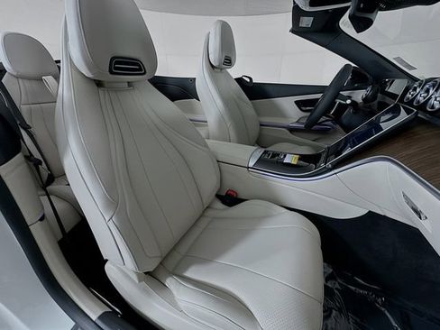 New 2026 Mercedes-Benz CLE 300 4MATIC Cabriolet image 28