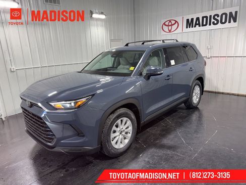 New 2026 Toyota Grand Highlander AWD Hybrid image 1