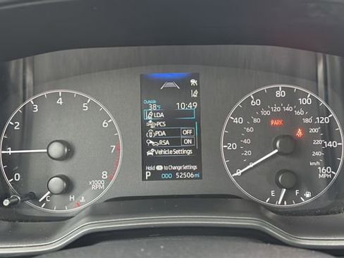 Used 2023 Toyota Corolla LE image 12