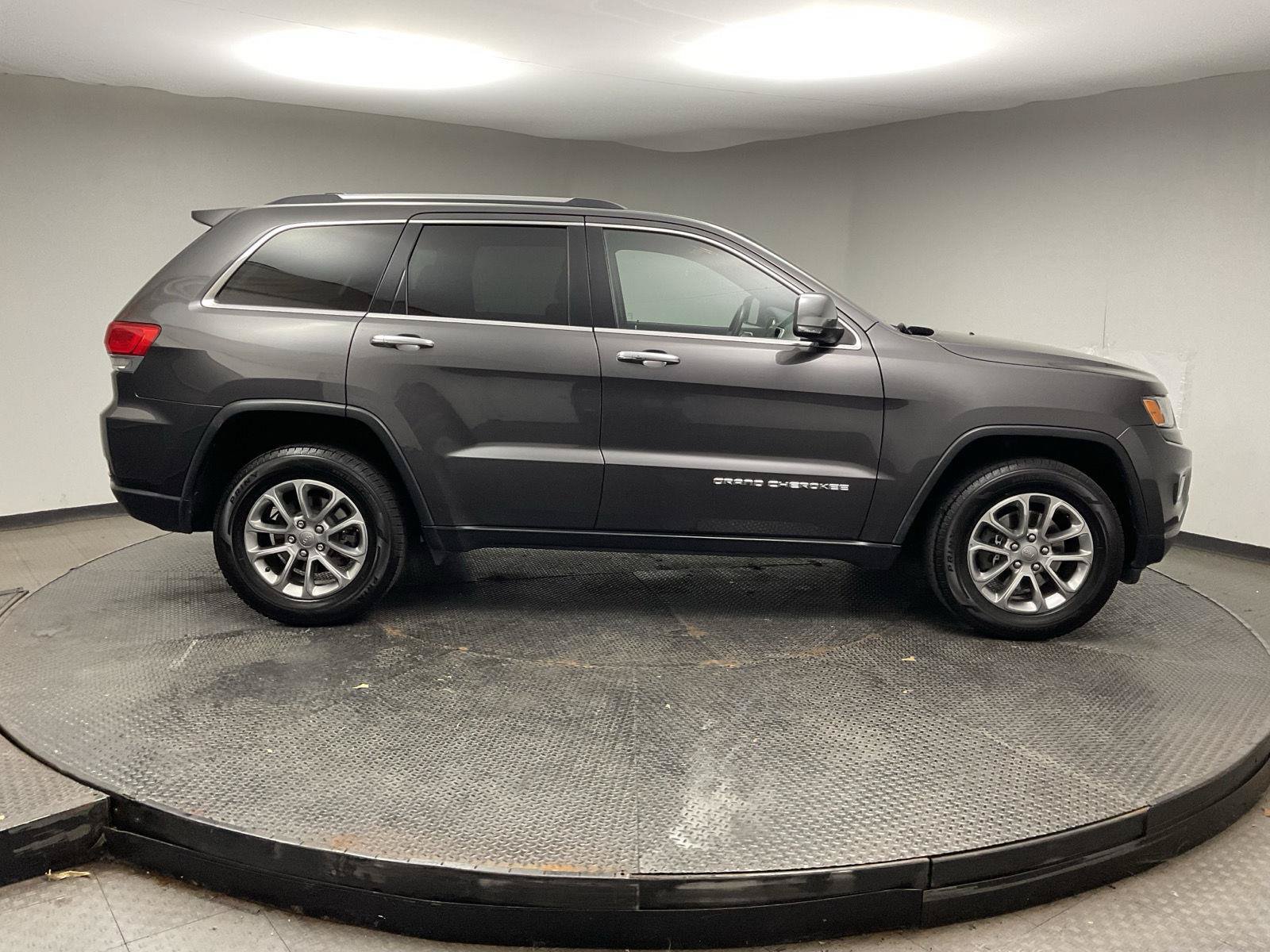 Used 2015 Jeep Grand Cherokee Limited AWD/4WD image 8