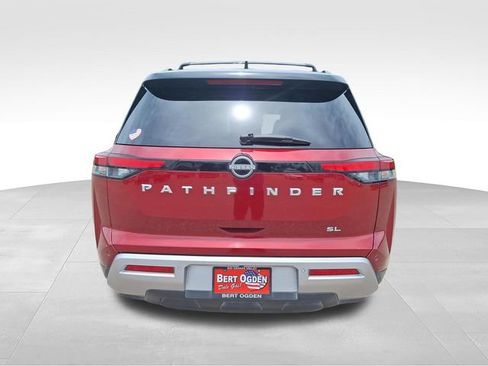 Certified 2023 Nissan Pathfinder SL FWD image 7