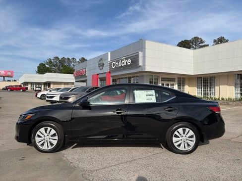 Certified 2025 Nissan Sentra S FWD image 1