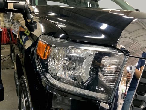 Used 2021 Toyota Tundra SR5 AWD/4WD image 28