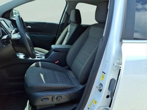 Used 2023 Chevrolet Equinox LT w/ Driver Convenience Package AWD/4WD image 12