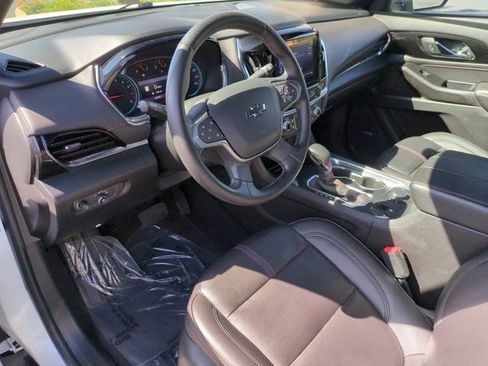 Used 2023 Chevrolet Traverse RS image 13