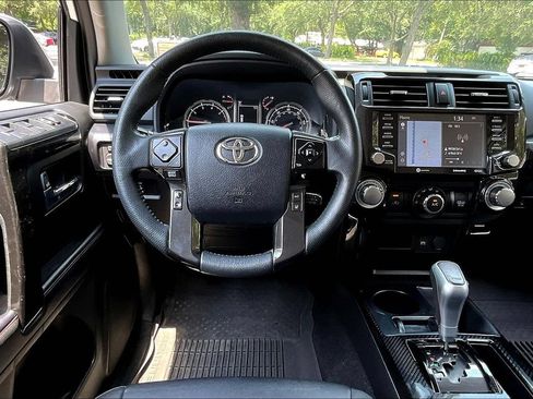 Used 2020 Toyota 4Runner TRD Off-Road Premium w/ Moonroof Package AWD/4WD image 8
