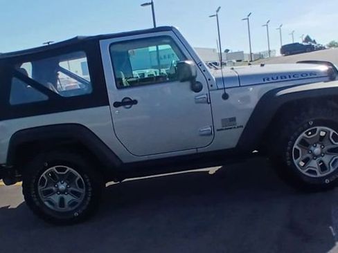 Used 2017 Jeep Wrangler Rubicon w/ Trailer Tow Group AWD/4WD image 4