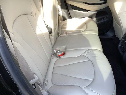 Used 2017 Buick Envision Essence FWD image 33