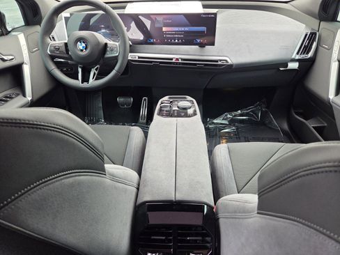 New 2026 BMW iX xDrive60 w/ M Sport Package AWD/4WD image 13