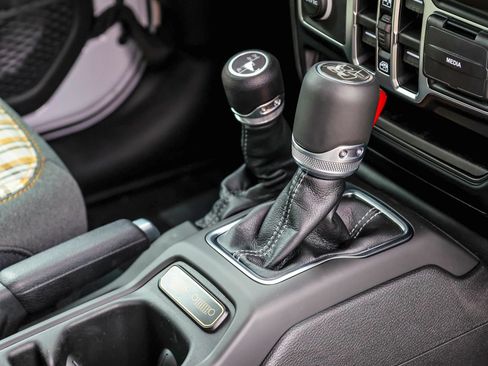New 2026 Jeep Gladiator Mojave AWD/4WD image 17