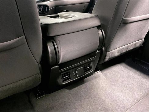 Used 2023 Chevrolet Silverado 1500 LT AWD/4WD image 27