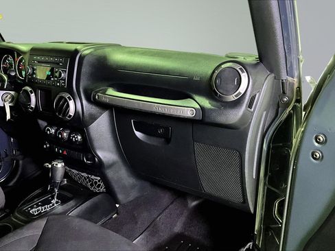 Used 2017 Jeep Wrangler Sport AWD/4WD image 23