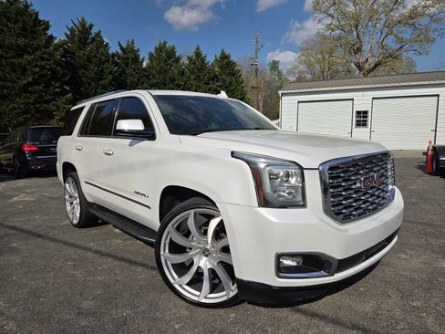 Used 2019 GMC Yukon Denali image 2