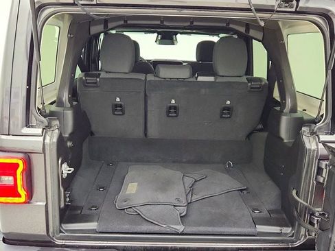 Used 2025 Jeep Wrangler Sahara w/ Safety Group image 20