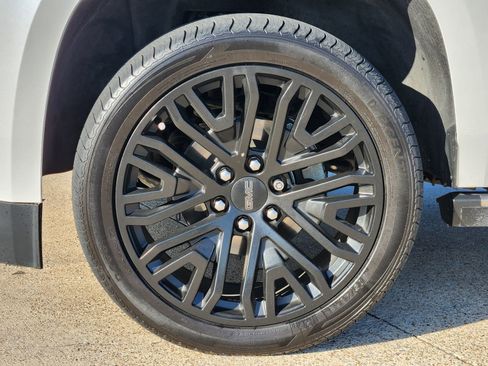 Used 2019 GMC Yukon Denali w/ Denali Ultimate Package image 20