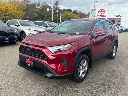 Used 2023 Toyota RAV4 XLE image 3