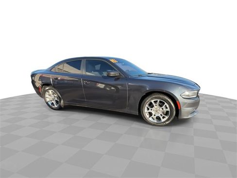 Used 2016 Dodge Charger SXT w/ Rallye Group image 2