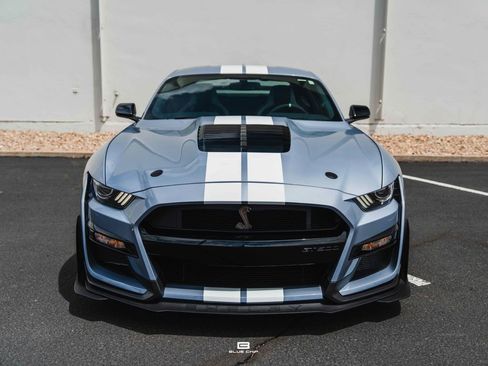 Used 2022 Ford Mustang Shelby GT500 w/ Carbon Fiber Track Pack RWD image 2