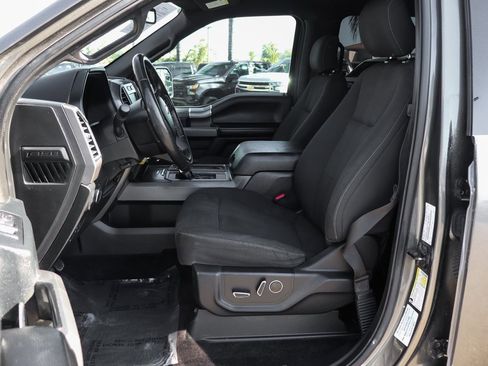 Used 2015 Ford F150 XLT w/ Equipment Group 302A Luxury image 18