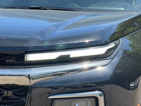 Used 2026 Chevrolet Traverse Z71 w/ LPO, Floor Liner Package AWD/4WD image 46
