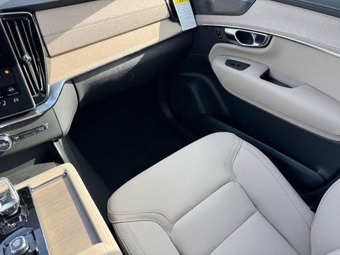 New 2026 Volvo XC90 B6 Plus w/ Protection Package image 10