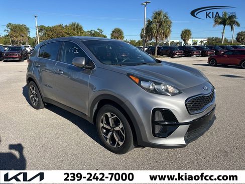 Certified 2022 Kia Sportage LX image 6