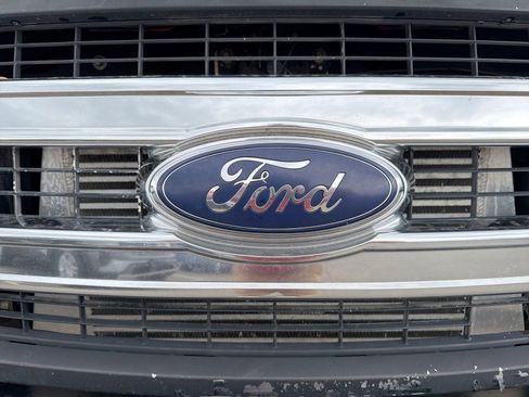 Used 2014 Ford F150 XLT w/ Equipment Group 302A Luxury AWD/4WD image 14