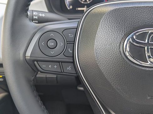 Used 2026 Toyota Corolla SE w/ SE Package FWD image 21