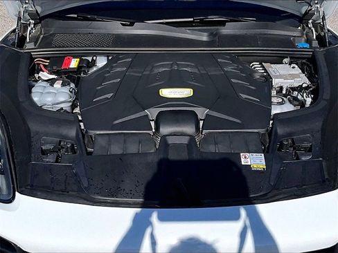Certified 2023 Porsche Cayenne Turbo S image 23