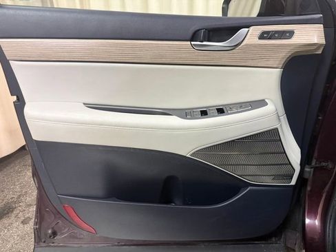 Used 2021 Hyundai Palisade Limited image 13