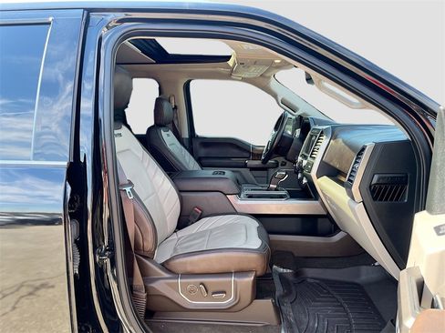 Used 2019 Ford F150 Limited w/ Trailer Tow Package image 30