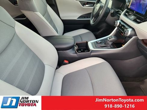 Used 2025 Toyota RAV4 Limited w/ Advanced Technology Package AWD/4WD image 15
