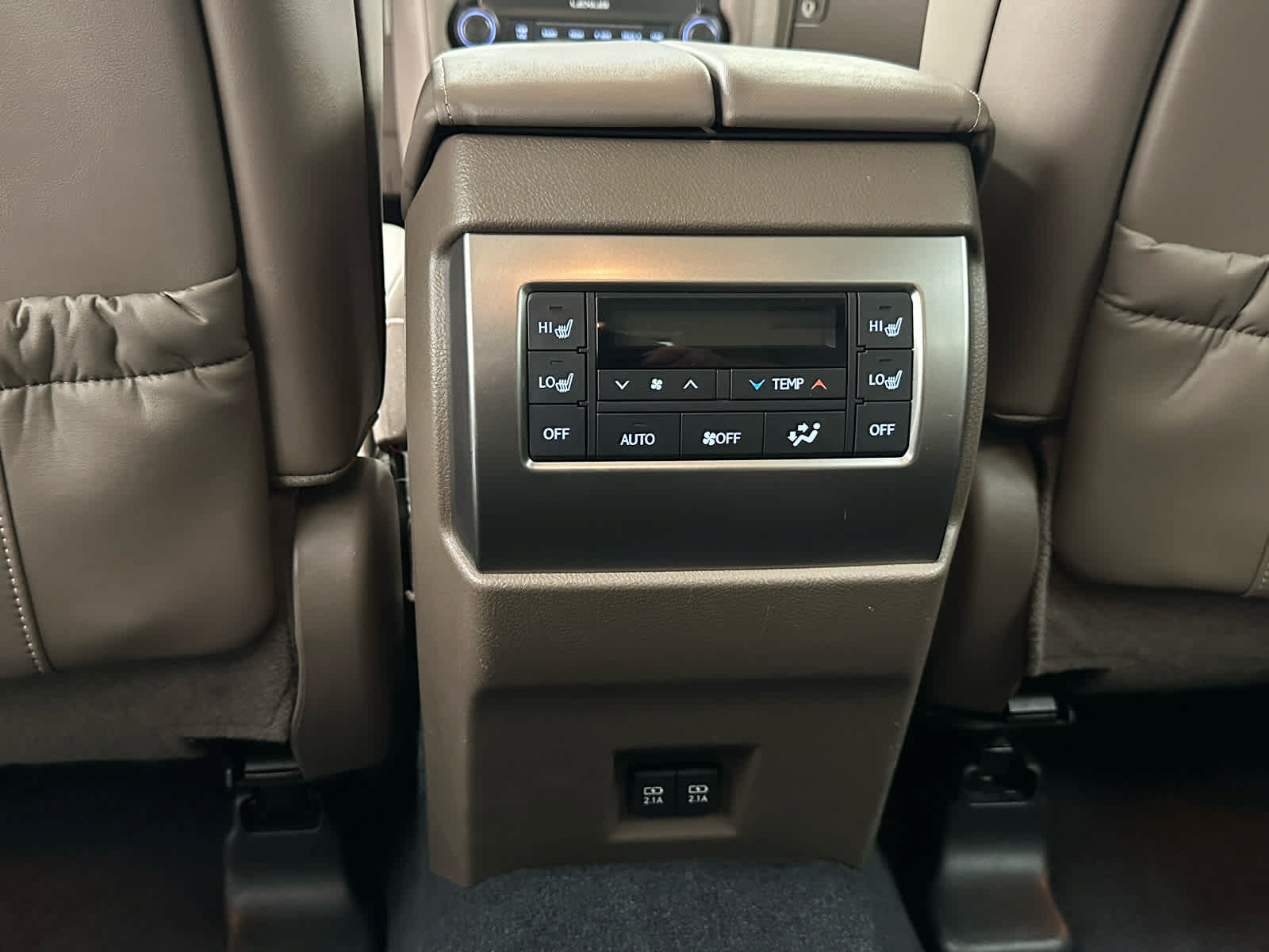 Used 2022 Lexus GX 460 Luxury w/ Sport Design Package AWD/4WD image 43