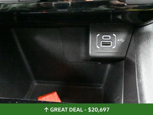 Used 2025 Jeep Compass Latitude image 25