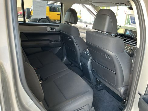 Certified 2025 Hyundai Santa Fe SE image 16