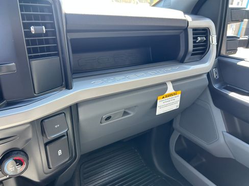 New 2026 Ford F350 XL w/ XL Chrome Package image 44