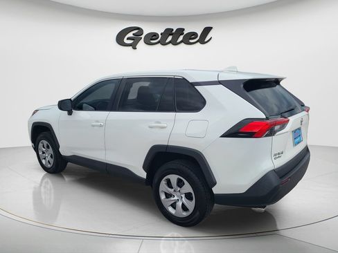 Used 2022 Toyota RAV4 LE FWD image 7