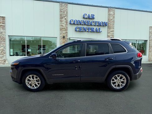 Used 2014 Jeep Cherokee Latitude AWD/4WD image 2