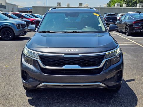 Used 2022 Kia Seltos S FWD image 2