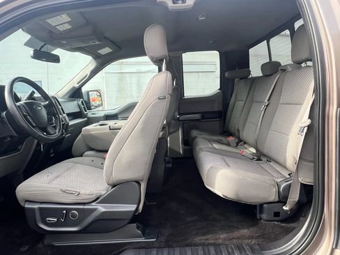 Used 2018 Ford F150 XLT w/ Equipment Group 302A Luxury AWD/4WD image 28