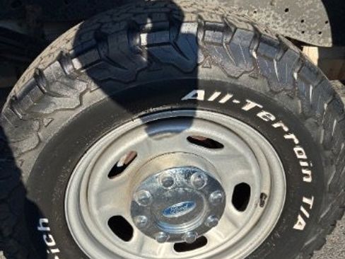 Used 2016 Ford F250 XL w/ XL Appearance Package image 16