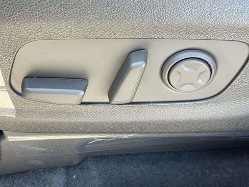 New 2026 Kia Carnival EX image 29