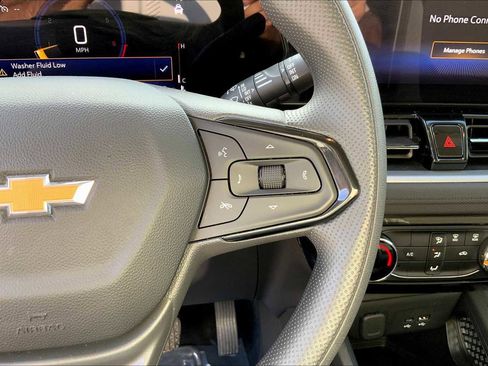 Used 2025 Chevrolet TrailBlazer LT image 23