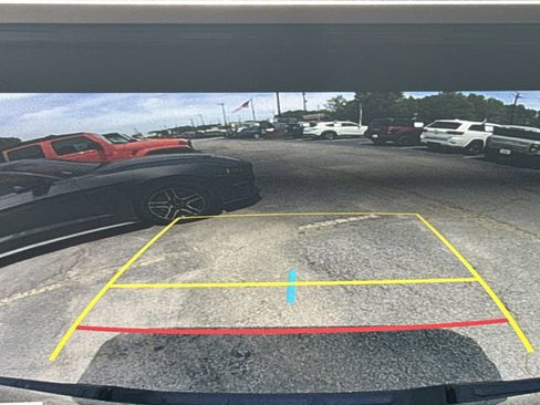 Used 2022 Toyota Tundra SR5 w/ Convenience Package image 29