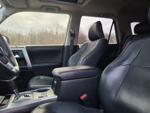 Used 2016 Toyota 4Runner Limited image 13