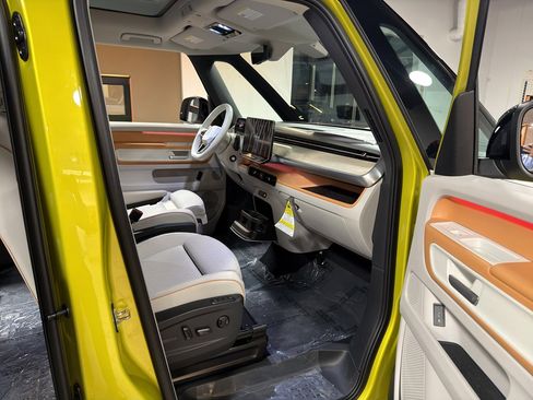 New 2025 Volkswagen ID. Buzz Pro S Plus image 27
