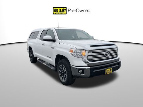 Used 2017 Toyota Tundra Limited image 1