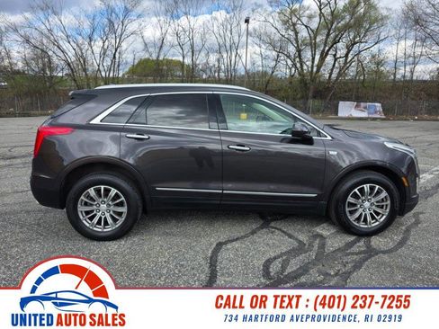 Used 2018 Cadillac XT5 Luxury w/ Driver Awareness Package image 6