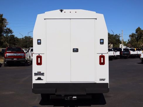 Used 2023 GMC Savana 3500 w/ Power Convenience Package image 7